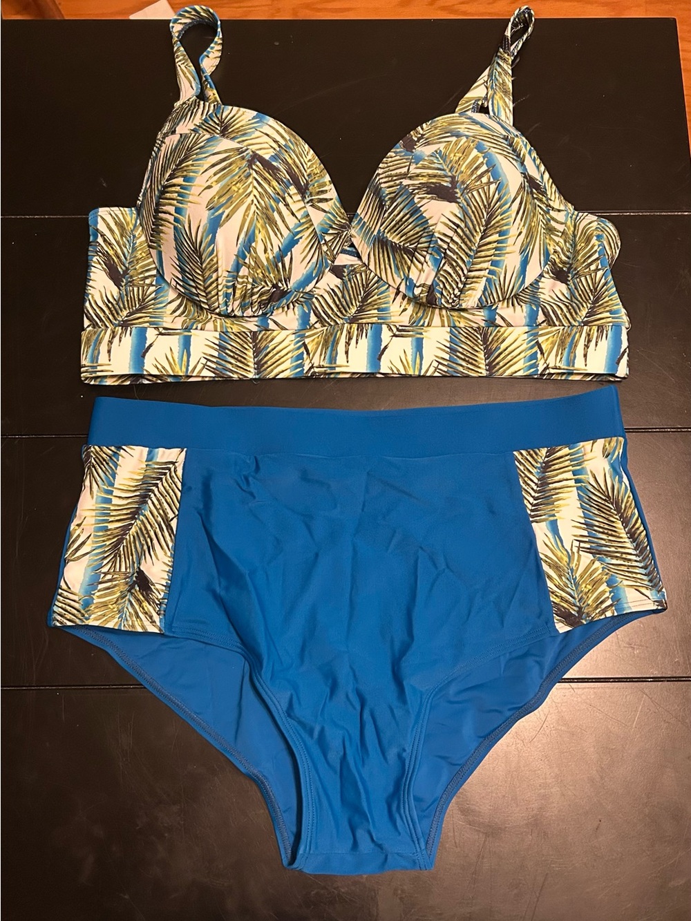 NWT plus size 2 Piece Palm-Leaf Print Bikini Top and High-Waist Blue Bottoms